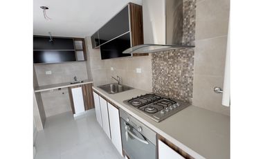 2 Ambientes con cochera descubierta