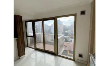 2 Ambientes con cochera descubierta