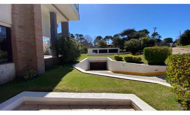 Departamento 3 dormitorios con amplias vistas al mar. Pinamar