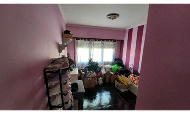 Casa-Chalet de 5 amb. sobre lote de 201 m² totales. Cel: 223542----