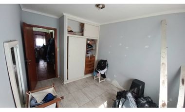 Casa-Chalet de 5 amb. sobre lote de 201 m² totales. Cel: 223542----