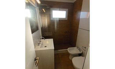 Departamento 3 ambientes c/ balcón exterior y cochera — Plaza Mitre