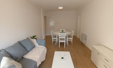 Departamento 3 ambientes c/ balcón exterior y cochera — Plaza Mitre