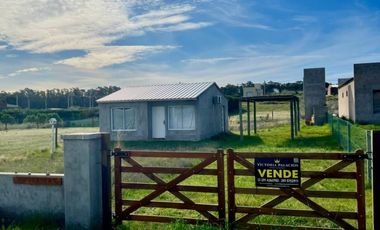 Casa en venta c/ cochera en Balneario Pehuen Co