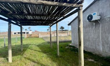 Casa en venta c/ cochera en Balneario Pehuen Co
