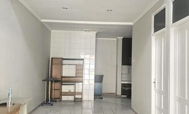 Rumah di Citra 3, Hadap Timur, 3 Kamar Tidur