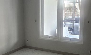 Rumah di Citra 3, Hadap Timur, 3 Kamar Tidur