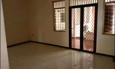 Disewakan Rumah Jemur Andayani cocok untuk kantor