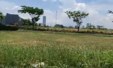 Disewakan rumah royal residence Wiyung Surabaya barat 3 lantai