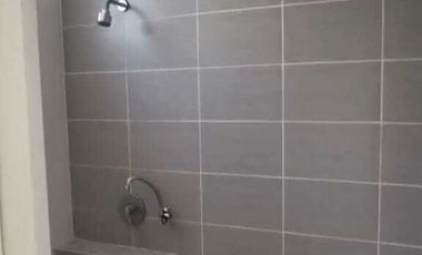 Disewakan rumah royal residence Wiyung Surabaya barat 3 lantai