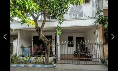 Rumah 2 lantai Tengah Kota, Perum Wisma Sarinadi, Sidoarjo Kota