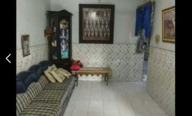 Rumah 2 lantai Tengah Kota, Perum Wisma Sarinadi, Sidoarjo Kota