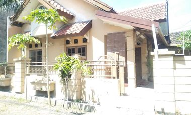 Rumah Pojok/Hook besar dan Bagus, Perum Pondok Mutiara, Sidoarjo Kota