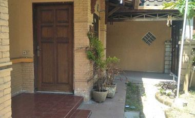 Rumah Pojok/Hook besar dan Bagus, Perum Pondok Mutiara, Sidoarjo Kota