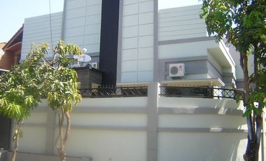 Rumah Pojok 2 Lantai, Perum Pondok Jati, Sidoarjo Kota