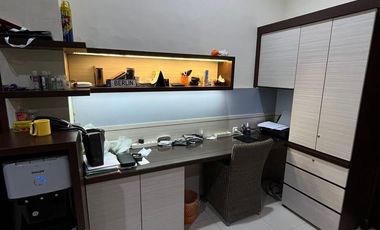 Rumah Pojok 2 Lantai, Perum Pondok Jati, Sidoarjo Kota