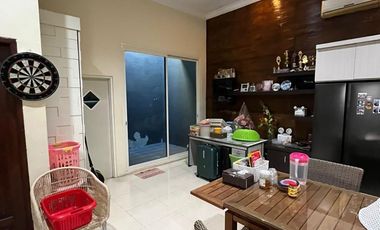 Rumah Pojok 2 Lantai, Perum Pondok Jati, Sidoarjo Kota