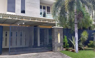 Rumah 2 Lantai Bagus Furnished di Graha Famili Siap Huni