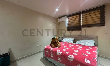 House with apartments and a suite for sale, South Guayaquil