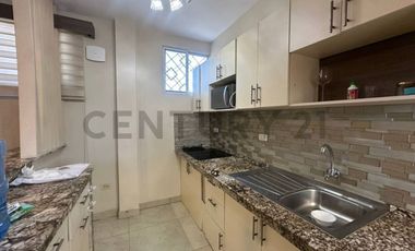 House with apartments and a suite for sale, South Guayaquil