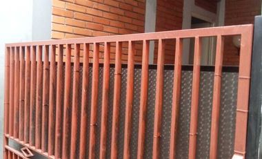 Dijual Rumah Luas Murah Bagus 2lantai Akses Gg Motor Condet