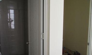 Disewakan Rumah Green Lake City EUROPE - Uk.8x20m, Rp.90jt/th