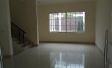 Disewakan Rumah Green Lake City EUROPE - Uk.8x20m, Rp.90jt/th