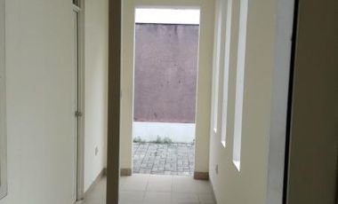 Disewakan Rumah Green Lake City EUROPE - Uk.8x20m, Rp.90jt/th