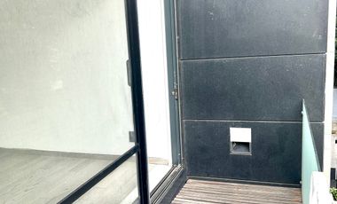 Renta departamento PH en Polanco con terraza y balcones.