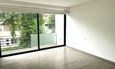 Renta departamento PH en Polanco con terraza y balcones.