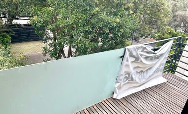 Renta departamento PH en Polanco con terraza y balcones.