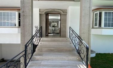 LOMAS COUNTRY CLUB PRECIOSA RESIDENCIA EN VENTA