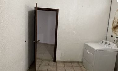 CASA EN VENTA EN MITRAS CENTRO - MONTERREY, NL.