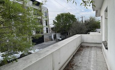 CASA EN VENTA EN MITRAS CENTRO - MONTERREY, NL.