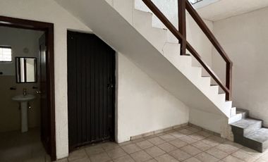 CASA EN VENTA EN MITRAS CENTRO - MONTERREY, NL.