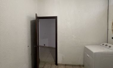 CASA EN VENTA EN MITRAS CENTRO - MONTERREY, NL.