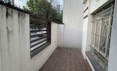 CASA EN VENTA EN MITRAS CENTRO - MONTERREY, NL.