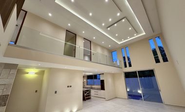 CASA EN VENTA EQUIPADA EN PRIVADA AL NORTE DE MÉRIDA, CHOLUL