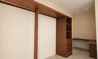 CASA EN VENTA EQUIPADA EN PRIVADA AL NORTE DE MÉRIDA, CHOLUL