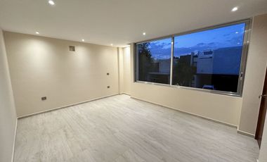 CASA EN VENTA EQUIPADA EN PRIVADA AL NORTE DE MÉRIDA, CHOLUL