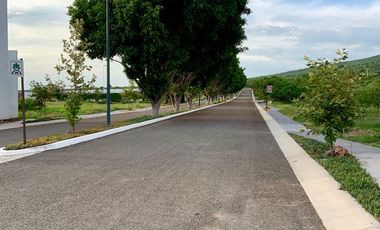 Casa en venta en Villas de Irapuato,  Irapuato Guanajuato, Privada Santa Fe, un solo Piso.