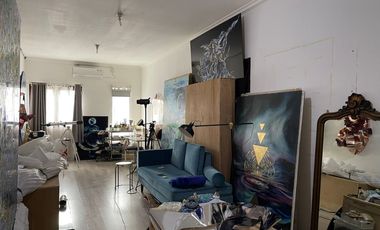 Dijual Rumah Asri dan Nyaman di Tebet Barat