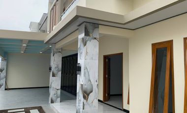 Rumah Mewah Baru Dekat RS Dr Oen Solo Baru