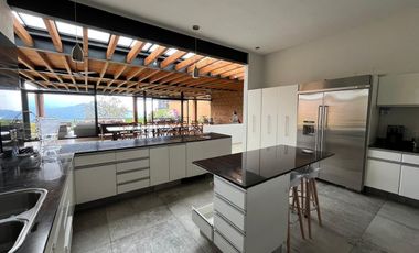 Renta casa con hermosa vista Valle de Bravo