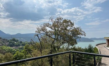 Renta casa con hermosa vista Valle de Bravo