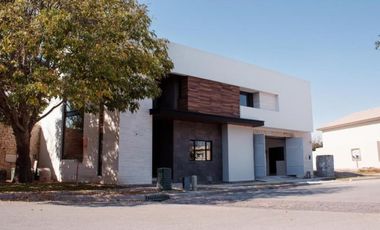 CASA EN VENTA EN RESIDENCIAL LAS VILLAS TORREÓN, COAHUILA