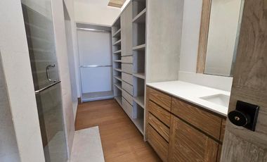 RESIDENCIA EN VENTA EN LA CAVA RESIDENCIAL