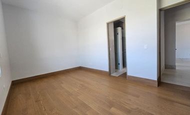 RESIDENCIA EN VENTA EN LA CAVA RESIDENCIAL