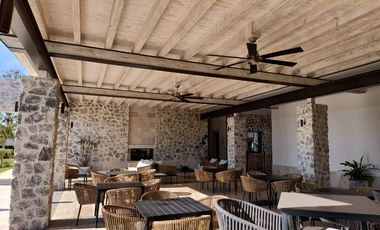 RESIDENCIA EN VENTA EN LA CAVA RESIDENCIAL