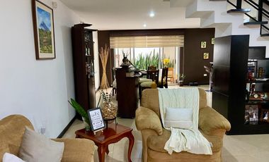 Casa en venta Ricaurte, a 2 min. de la Gasolinera Machangara